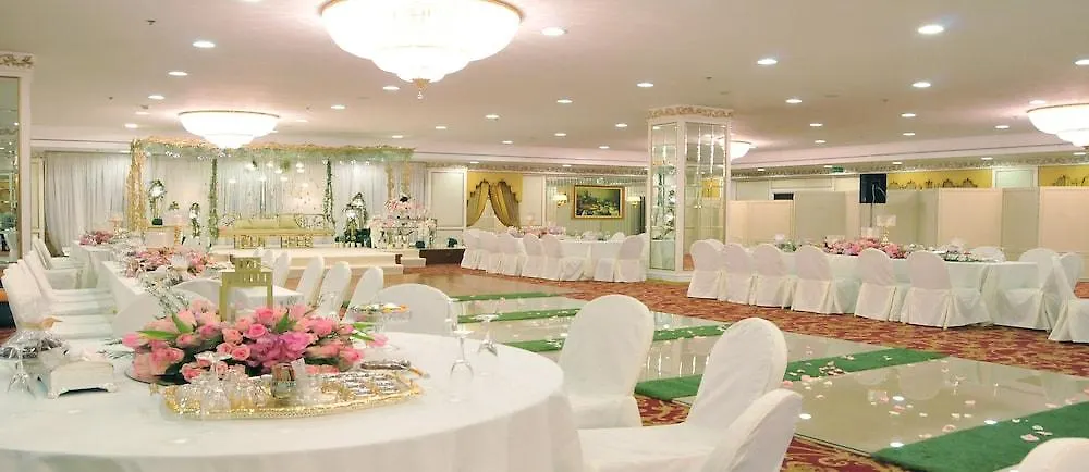 Habitat Hotel All Suites - Jeddah 3*,