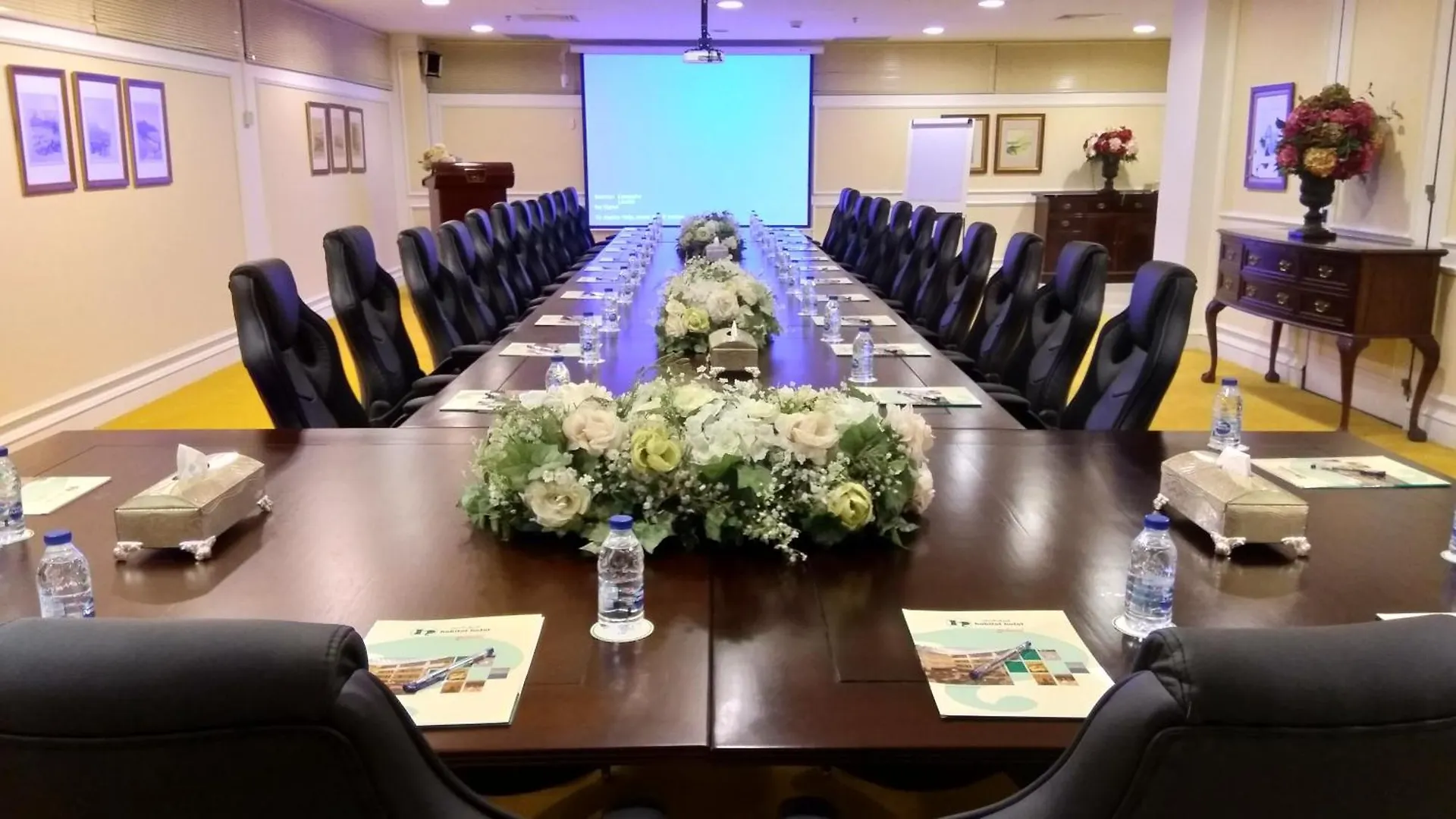 Habitat Hotel All Suites - Jeddah Saudi Arabia
